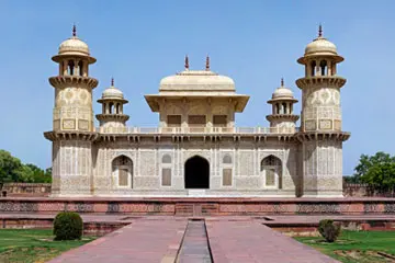 Delhi - Agra