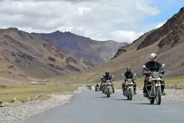 Chanigarh to Leh taxi service